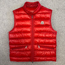 Load image into Gallery viewer, Moncler Gui Gilet Red Size 2
