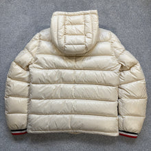 Load image into Gallery viewer, Moncler Alberic Cream Size 4
