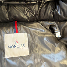 Load image into Gallery viewer, Moncler Maya Black Size 5
