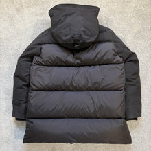 Load image into Gallery viewer, Moncler Aurelien Black Size 6

