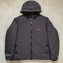 Load image into Gallery viewer, Moncler Timor Black Size 4
