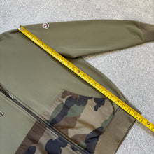 Load image into Gallery viewer, Moncler Khaki &amp; Camo Zip-Up Size Large
