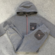 Load image into Gallery viewer, Moncler Tracksuit Grey Age10
