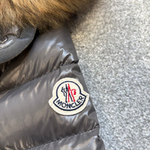 Load image into Gallery viewer, Women’s Moncler Armoise Grey Size 1
