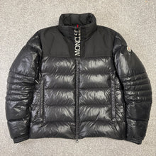 Load image into Gallery viewer, Moncler Bruel Black Size 3
