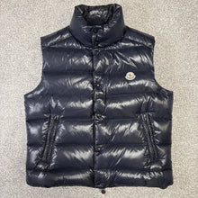 Load image into Gallery viewer, Moncler Tib Gilet Navy Size 3
