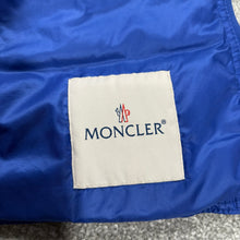 Load image into Gallery viewer, Moncler Gui Gilet Blue Age 10

