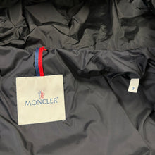 Load image into Gallery viewer, Women’s Moncler Artemis Black Size 3
