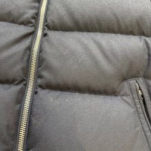 Load image into Gallery viewer, Moncler Allemand Navy Size 7
