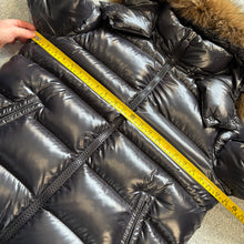 Load image into Gallery viewer, Moncler Maya Fur Black Size 2
