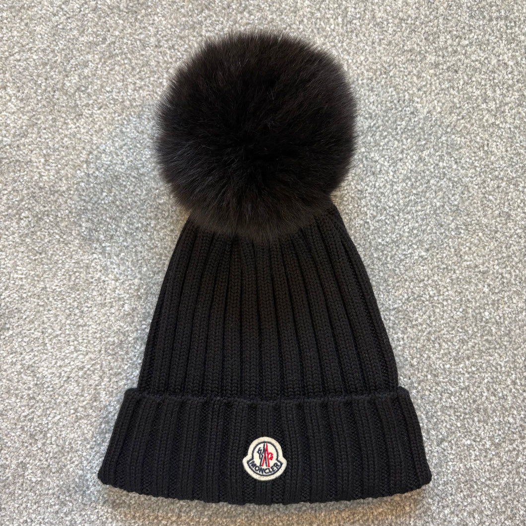 Women’s Moncler Pom-Pom Beanie Black SzUNI