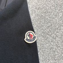 Load image into Gallery viewer, Moncler Tricot Navy Size Large
