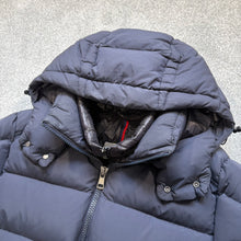 Load image into Gallery viewer, Moncler Brique Navy Size 4
