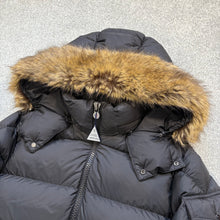 Load image into Gallery viewer, Moncler Mayaf Black Size 3
