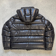 Load image into Gallery viewer, Moncler Maya Black Size 5
