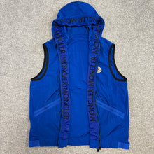 Load image into Gallery viewer, Moncler Touques Gilet Blue Size 4
