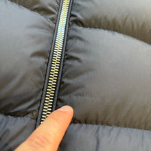 Load image into Gallery viewer, Moncler Poirier Navy Size 3
