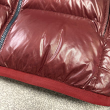 Load image into Gallery viewer, Moncler Harry Navy &amp; Burgundy Size 5
