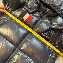Load image into Gallery viewer, Moncler Gary Navy Size 5
