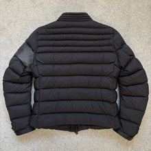 Load image into Gallery viewer, Moncler Arree Black Size 3
