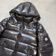 Load image into Gallery viewer, Moncler Maya Black Size 5
