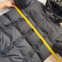 Load image into Gallery viewer, Moncler Montclar Black Size 4
