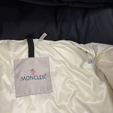 Load image into Gallery viewer, Moncler Wilms Black Size 1
