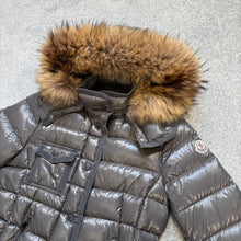 Load image into Gallery viewer, Women’s Moncler Armoise Grey Size 1
