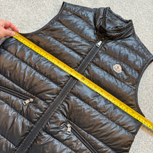 Load image into Gallery viewer, Moncler Gui Gilet Black Size 3
