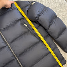 Load image into Gallery viewer, Moncler Poirier Navy Size 6
