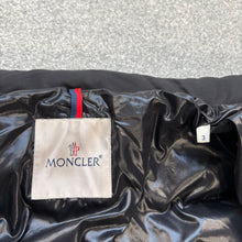 Load image into Gallery viewer, Moncler Bruel Black Size 3
