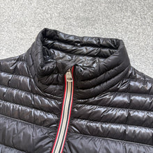 Load image into Gallery viewer, Moncler Daniel Black Size 2
