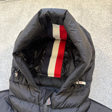 Load image into Gallery viewer, Moncler Grenoble Cardigan Black Size XL
