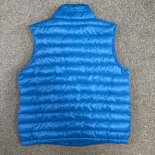 Load image into Gallery viewer, Moncler Blavet Gilet Light Blue Age 14
