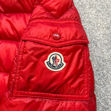 Load image into Gallery viewer, Moncler Agay Red Size 5
