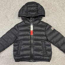 Load image into Gallery viewer, Moncler Rook Black Age 6
