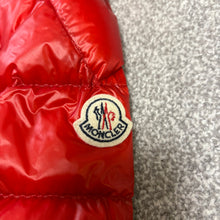 Load image into Gallery viewer, Moncler Acorus Red Size 5
