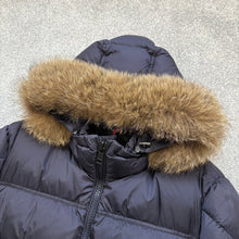 Load image into Gallery viewer, Moncler Marque Navy Size 4
