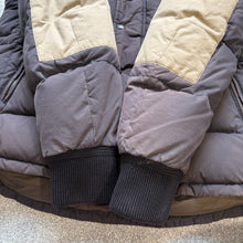 Load image into Gallery viewer, Moncler Beaumont Beige &amp; Navy Size 5
