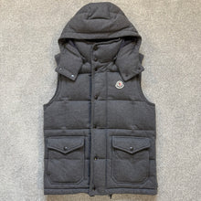 Load image into Gallery viewer, Moncler Maglia Gilet Grey Size Small
