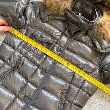 Load image into Gallery viewer, Women’s Moncler Armoise Grey Size 1
