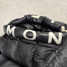 Load image into Gallery viewer, Moncler Salzman Black Size 6
