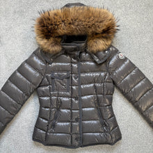 Load image into Gallery viewer, Women’s Moncler Armoise Grey Size 1

