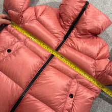 Load image into Gallery viewer, Women’s Moncler Bandama Pink Size 2
