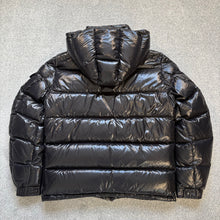 Load image into Gallery viewer, Moncler Maya Black Size 4
