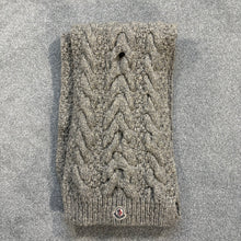 Load image into Gallery viewer, Women’s Moncler Beanie &amp; Scarf Grey SzUNI
