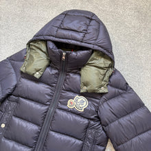 Load image into Gallery viewer, Moncler Bramant Navy Size 0
