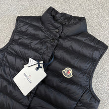 Load image into Gallery viewer, Women’s Moncler Liane Gilet Black Size 1
