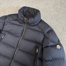 Load image into Gallery viewer, Moncler Poirier Navy Size 6
