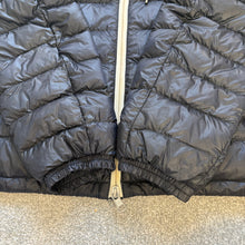 Load image into Gallery viewer, Moncler Ceze Navy Size 2
